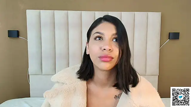 Snapshot of goddess_saori_ chatting on 10/21/25, 01:06 goddess saori online show from 10/21/25, 01:06