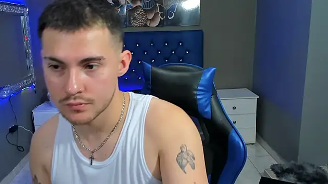 BrunoWalkerr online show from 09/12/25, 01:44