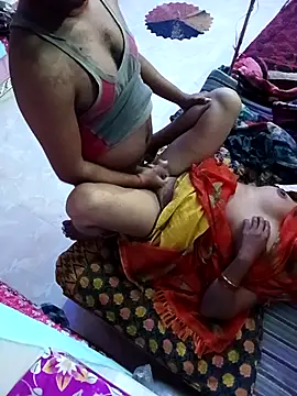 Snapshot of Sonabhabhi96 chatting on 10/23/25, 07:01 Sonabhabhi96 online show from 10/23/25, 07:01