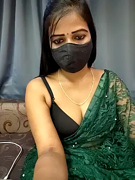 Misss-julli online show from 10/19/25, 06:47