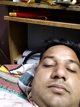 Snapshot of sumit_19 chatting on 10/19/25, 05:57 sumit 19 online show from 10/19/25, 05:57