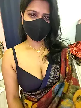 Snapshot of hoty_sonali chatting on 09/15/25, 03:39 hoty sonali online show from 09/15/25, 03:39