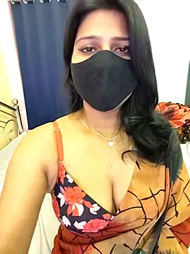 Snapshot of hoty_sonali chatting on 09/18/25, 05:20 hoty sonali online show from 09/18/25, 05:20