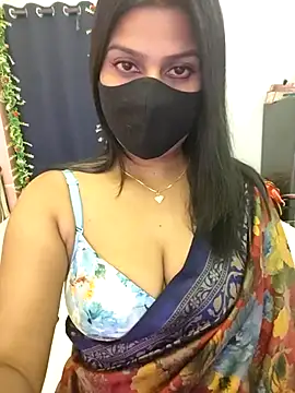 Snapshot of hoty_sonali chatting on 10/13/25, 01:33 hoty sonali online show from 10/13/25, 01:33