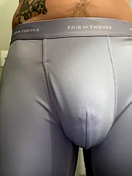 Snapshot of flacoone01 chatting on 10/13/25, 10:48 flacoone01 online show from 10/13/25, 10:48