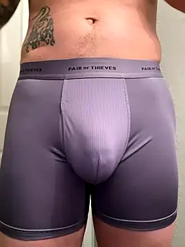 flacoone01 online show from 11/19/25, 11:43