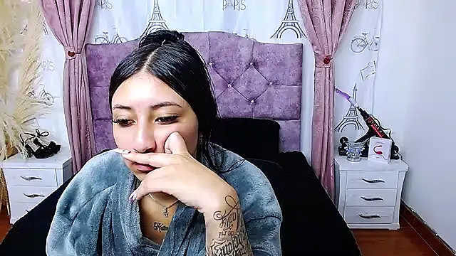 Wendy-13 online show from 10/21/25, 11:22