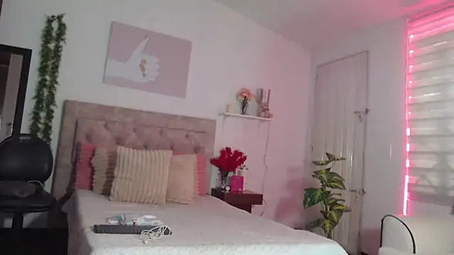 Noapino online show from 07/22/26, 08:33