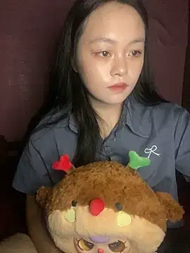 Snapshot of Julia-Elsa chatting on 09/12/25, 03:39 Julia-Elsa online show from 09/12/25, 03:39