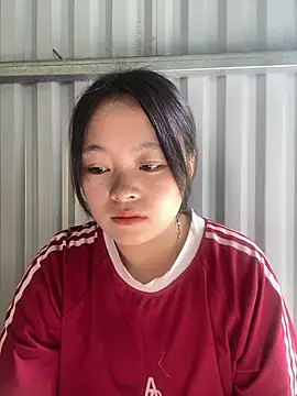 Snapshot of Julia-Elsa chatting on 10/19/25, 07:20 Julia-Elsa online show from 10/19/25, 07:20