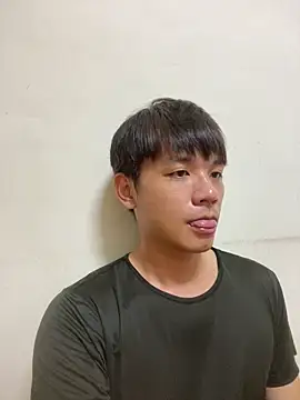 Snapshot of Foxfoxfox4 chatting on 10/19/25, 02:29 Foxfoxfox4 online show from 10/19/25, 02:29