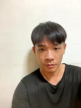 Snapshot of Foxfoxfox4 chatting on 10/25/25, 03:29 Foxfoxfox4 online show from 10/25/25, 03:29