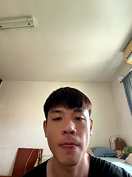 Snapshot of Foxfoxfox4 chatting on 10/28/25, 03:21 Foxfoxfox4 online show from 10/28/25, 03:21