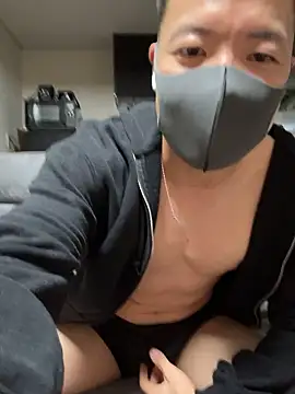 Snapshot of _K_K chatting on 10/24/25, 12:23  K K online show from 10/24/25, 12:23