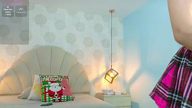 AIXATRISTA1 online show from 12/16/25, 07:52