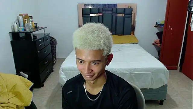 Snapshot of Raam_Star chatting on 02/12/26, 12:44 Raam Star online show from 02/12/26, 12:44