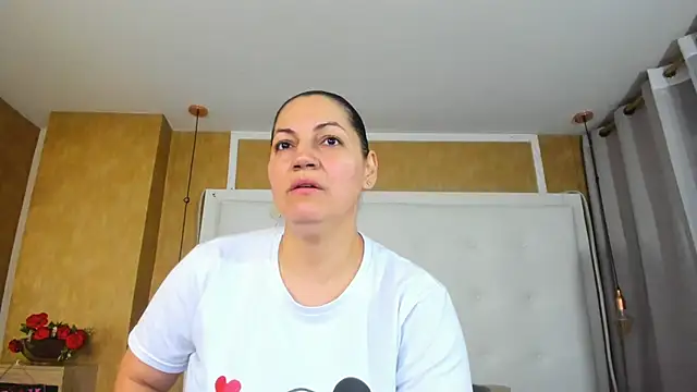 Heidy milf online show from 06/17/26, 07:48