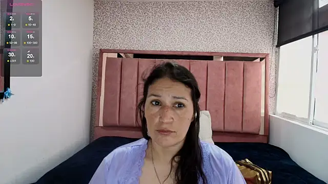 Snapshot of Barbara_fox__ chatting on 04/23/26, 12:15 Barbara fox online show from 04/23/26, 12:15