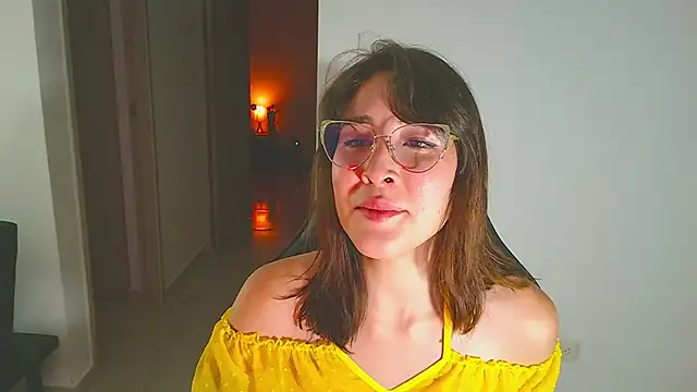 Yulienneg online show from 04/14/26, 12:49