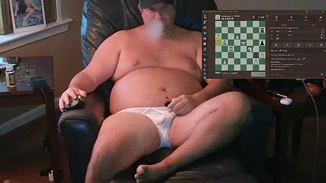 Snapshot of Single_White_Male chatting on 09/23/25, 04:43 Single White Male online show from 09/23/25, 04:43