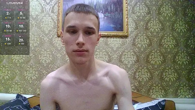 Snapshot of your___honeyy chatting on 11/07/25, 07:41 your honeyy online show from 11/07/25, 07:41