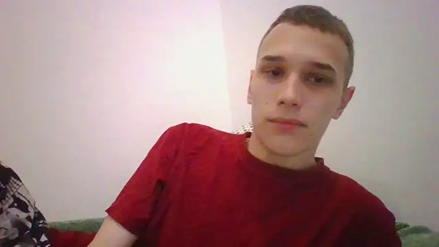 Snapshot of your___honeyy chatting on 11/11/25, 08:58 your honeyy online show from 11/11/25, 08:58