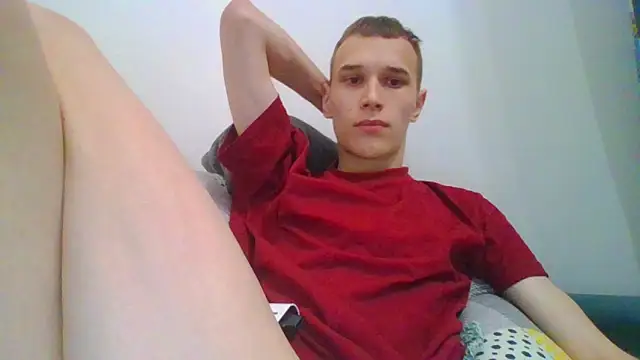 Snapshot of your___honeyy chatting on 11/16/25, 10:10 your honeyy online show from 11/16/25, 10:10