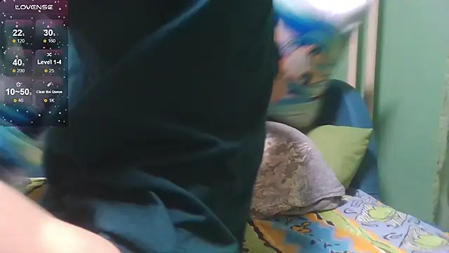 Snapshot of your___honeyy chatting on 12/14/25, 01:49 your honeyy online show from 12/14/25, 01:49