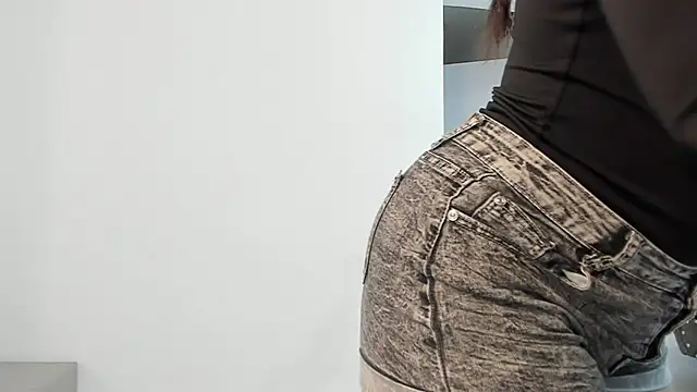 Snapshot of Angellit_Afrodita_ chatting on 10/11/25, 11:42 Angellit Afrodita online show from 10/11/25, 11:42