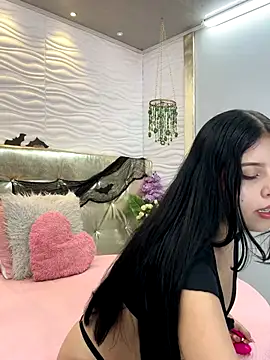 Snapshot of jhade_fox chatting on 10/25/25, 03:36 jhade fox online show from 10/25/25, 03:36