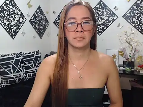 Snapshot of TheMISTRESSx69 chatting on 05/19/26, 09:32 TheMISTRESSx69 online show from 05/19/26, 09:32