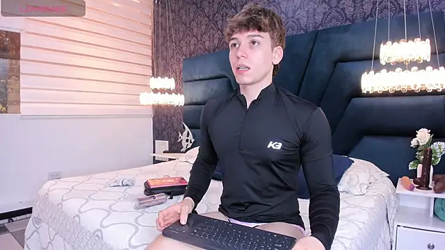 TaylerWhite online show from 02/12/26, 12:00