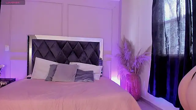 sweet tamara  online show from 10/25/25, 07:41