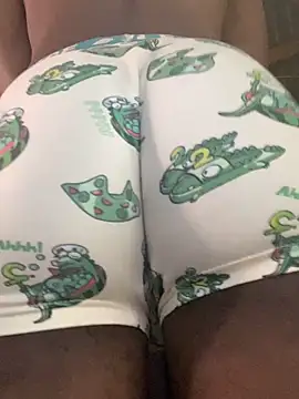 Eyebrows12 online show from 04/03/26, 10:08