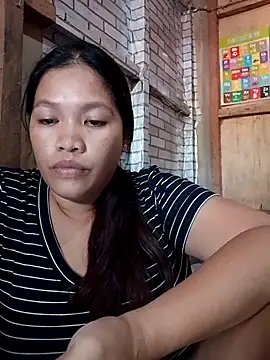 Snapshot of sun_kiss_soul chatting on 11/17/25, 05:02 sun kiss soul online show from 11/17/25, 05:02