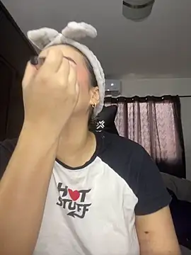 Snapshot of Lana_Herondale chatting on 10/06/25, 08:39 Lana Herondale online show from 10/06/25, 08:39