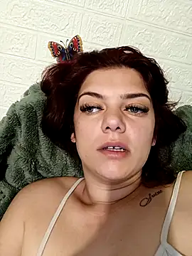 Snapshot of LadyNora chatting on 10/15/25, 06:13 LadyNora online show from 10/15/25, 06:13