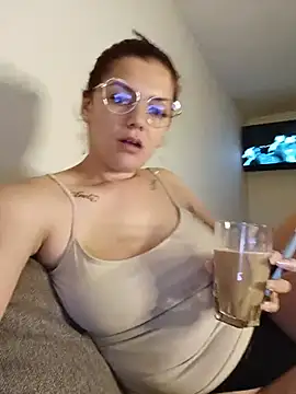 LadyNora online show from 06/01/26, 07:04