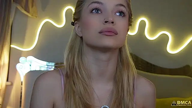 kellypeachcake online show from 11/23/25, 05:18