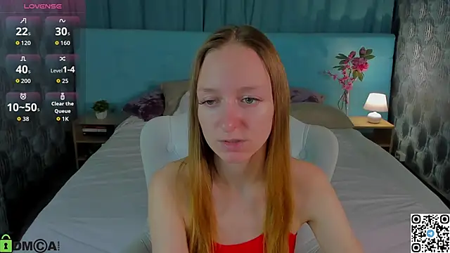 Snapshot of Mia_E1fie chatting on 10/10/25, 09:08 Mia E1fie online show from 10/10/25, 09:08