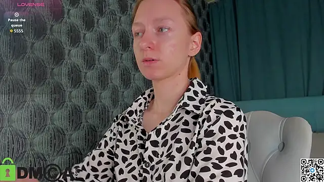 Snapshot of Mia_E1fie chatting on 11/06/25, 09:32 Mia E1fie online show from 11/06/25, 09:32