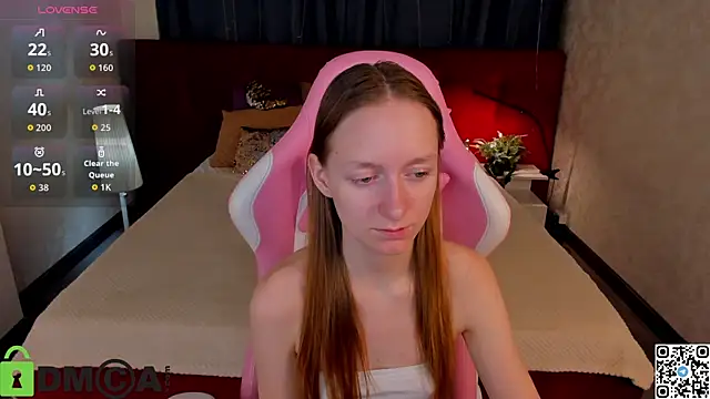 Snapshot of Mia_E1fie chatting on 11/21/25, 12:10 Mia E1fie online show from 11/21/25, 12:10