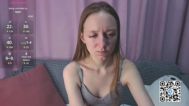 Snapshot of Mia_E1fie chatting on 02/11/26, 12:04 Mia E1fie online show from 02/11/26, 12:04