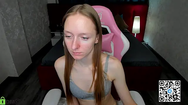 Snapshot of Mia_E1fie chatting on 02/16/26, 12:07 Mia E1fie online show from 02/16/26, 12:07