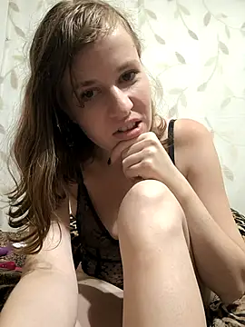 Snapshot of Rosa_Jillian chatting on 09/18/25, 07:38 Rosa Jillian online show from 09/18/25, 07:38