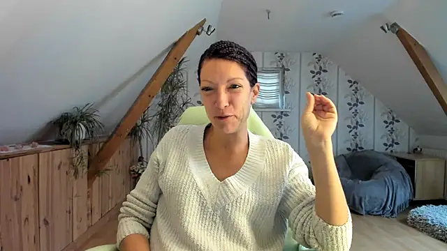 Axunamun online show from 11/18/25, 08:08