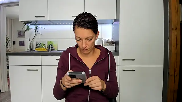 Axunamun online show from 11/25/25, 08:47