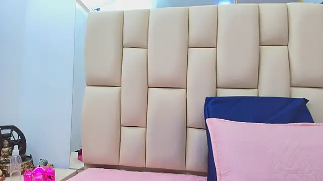 sweet amye online show from 12/15/25, 07:07