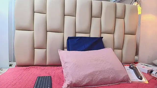 sweet amye online show from 12/20/25, 07:10