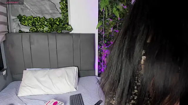 vela-kimm online show from 10/06/25, 08:17